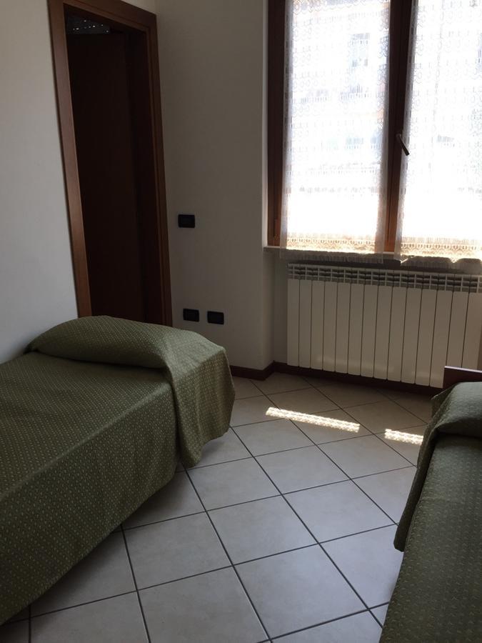 Casa Regina Apartman Desenzano del Garda Kültér fotó